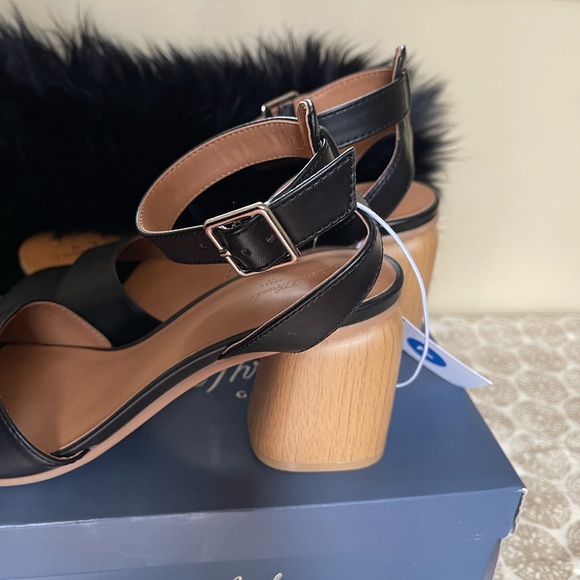 NEW Women's Lauren Heels - Universal Thread" Black SIZE 7 - Picture 2 of 6